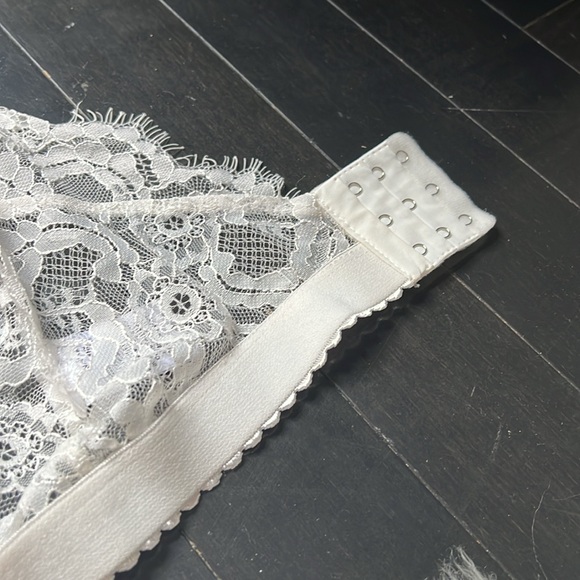 Lingerie Tops - small/medium (4 items) - Picture 7 of 14